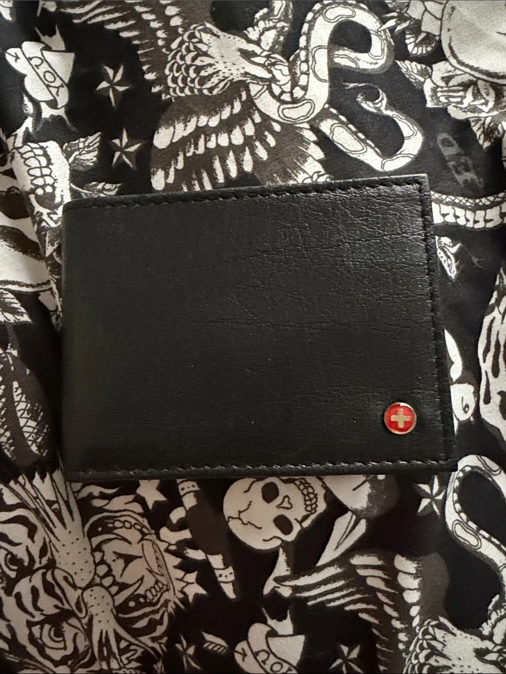 Alpine Swiss Black Leather Bi-Fold Wallet with Red Swiss Emblem